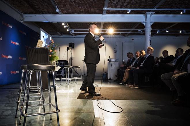 Wärtsilä Finlandin toimitusjohtaja Vesa Riihimäki kertoi yhtiön kuulumisia Vaasan Energiaviikolla. ARKISTOKUVA: JARNO PELLINEN