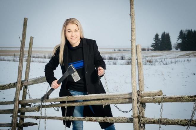 Kansalaispuolueen varapuheenjohtaja Piia Kattelus haluaa kitkeä Suomesta haitallisen aineksen.