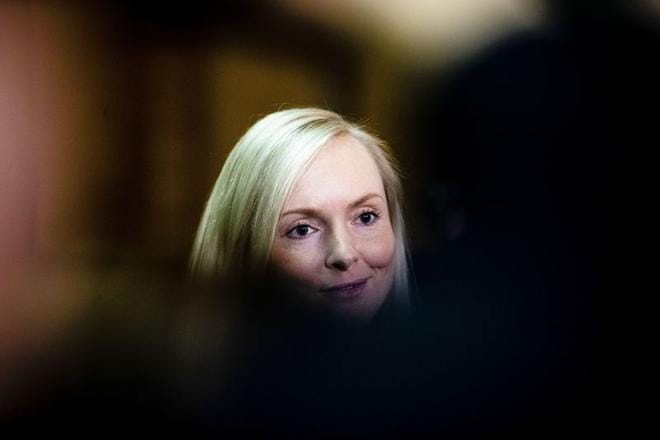 Vihreiden puheenjohtajan, sisäministeri Maria Ohisalon mukaan nyt ei ole leikkauslistojen aika, vaan tarvitaan elvytystoimia, joilla Suomi rakennetaan koronakriisin jälkeen. KUVA: Joel Maisalmi