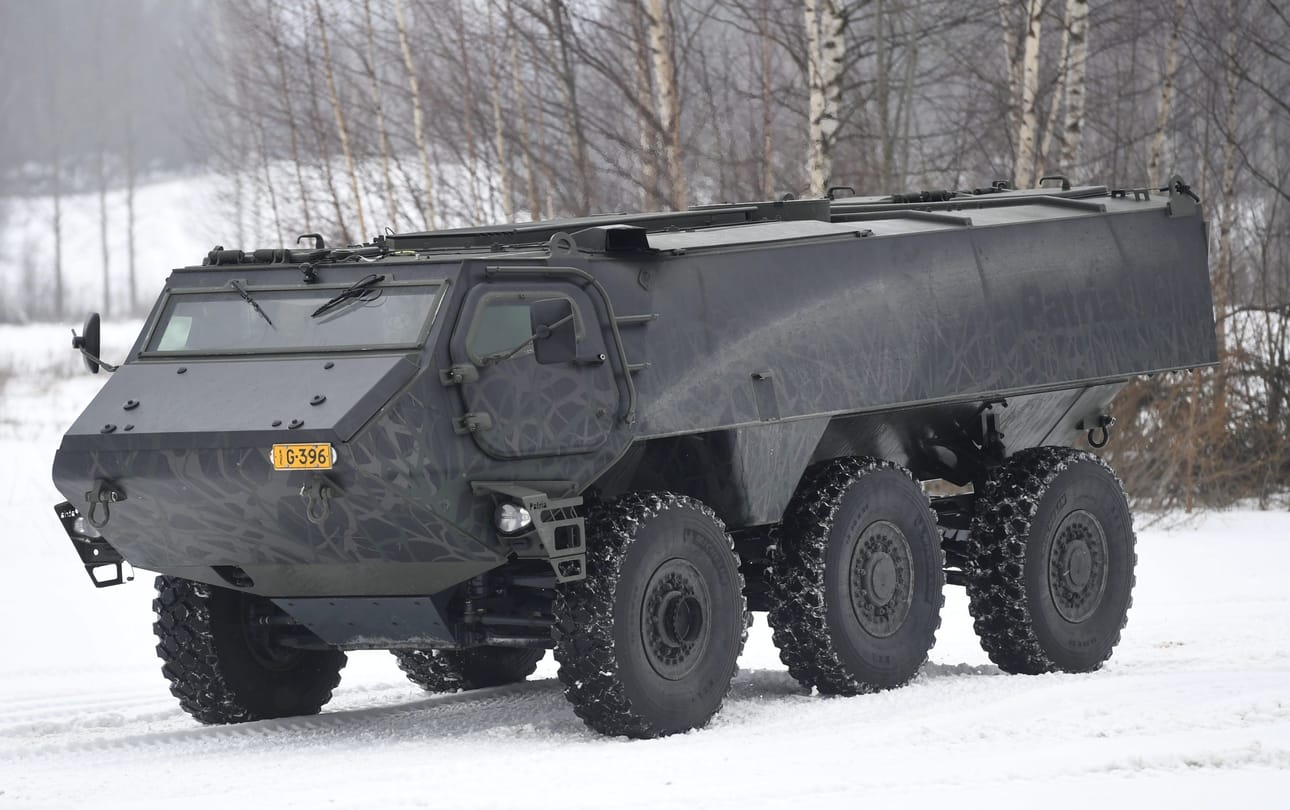 Hankintasopimus mahdollistaa Saksalle ajoneuvojen sarjatilaukset suomalaiselta Patrialta. Arkistokuvassa Patrian 6x6-ajoneuvo. LEHTIKUVA / Heikki Saukkomaa