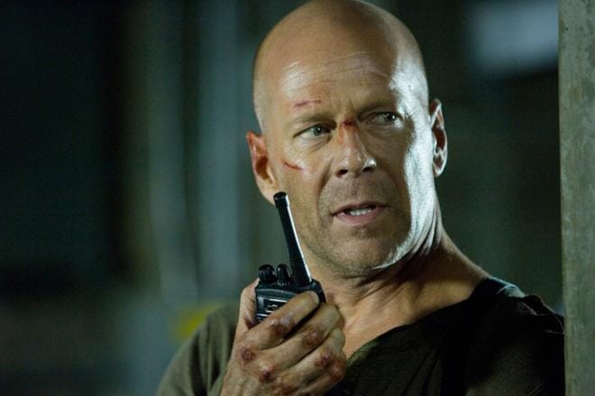 John McClanea (Bruce Wills) tarvitaan suojelemaan tietokonehakkeria Die Hard 4.0:ssa. KUVA: Sub