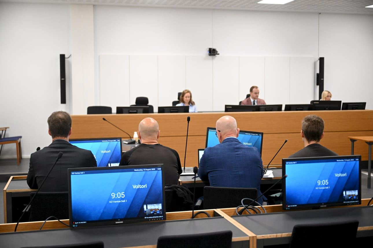 Itä-Uudenmaan käräjäoikeudessa käsiteltiin kahden poliisin syytteitä heitteillepanosta ja virkavelvollisuuden rikkomisesta. LEHTIKUVA / Antti Aimo-Koivisto