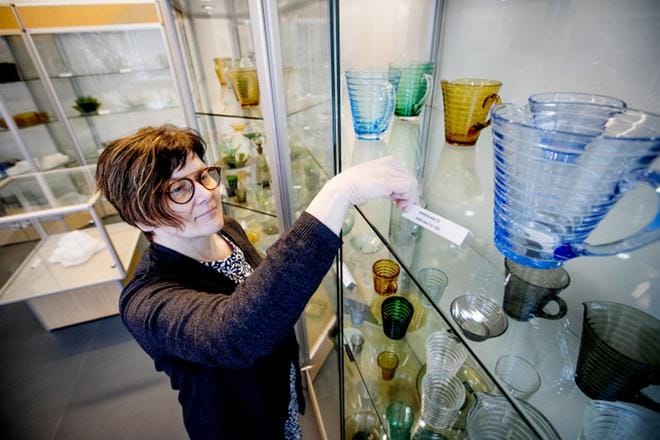 Museotoimenjohtajan Susanna Tyrväisen mielestä paras paikka arvokkaalle Aalto-lasikokoelmalle olisi Aalto Visitor Centre. Kokoelman esillepano on jokatapauksessa tarkoitus uudistaa. KUVAT: JAAKKO ELENIUS