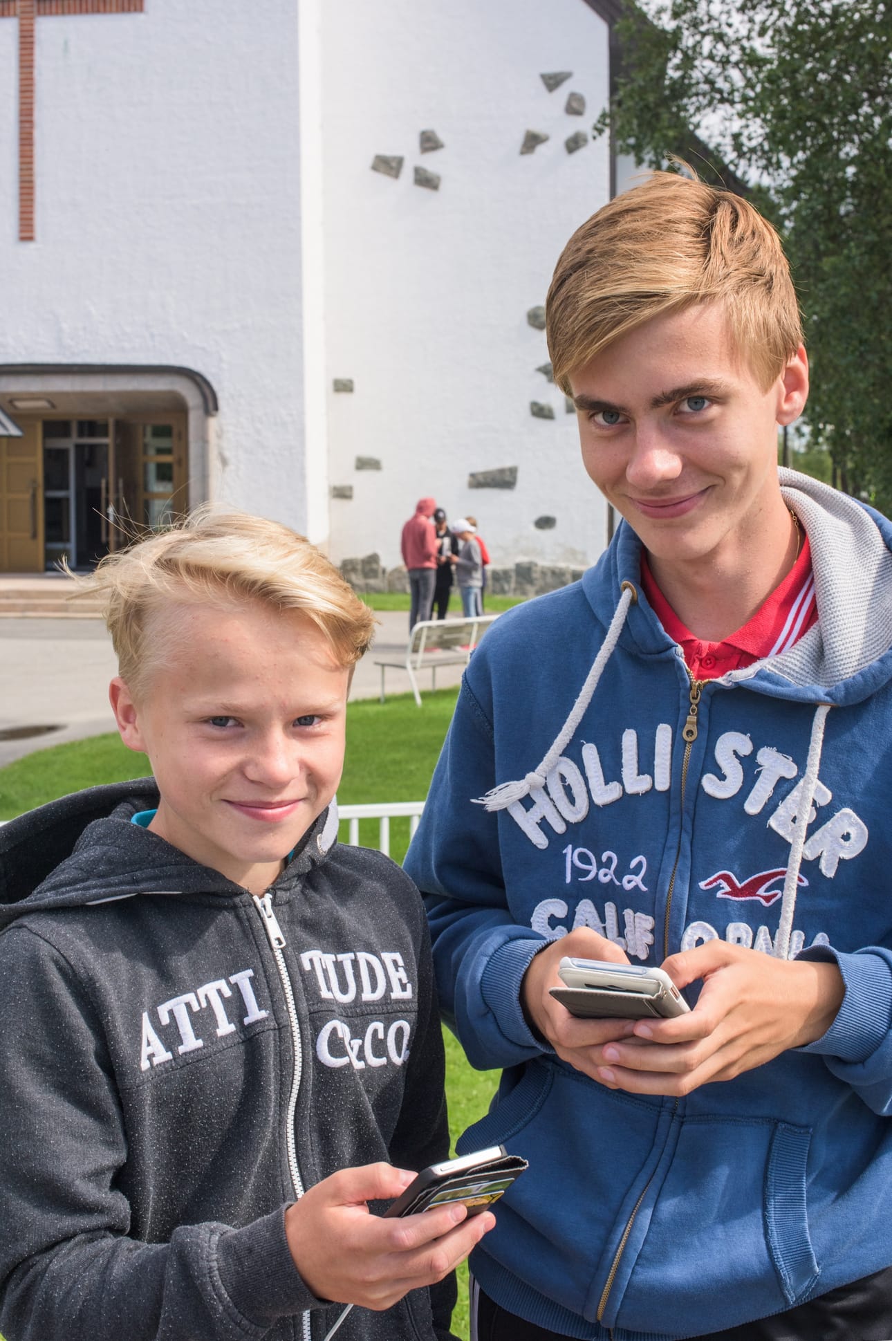 Tamperelaiset Jaakko Kuosmanen ja Miro Pihl metsästivät Pokémoneja Kuusamossa