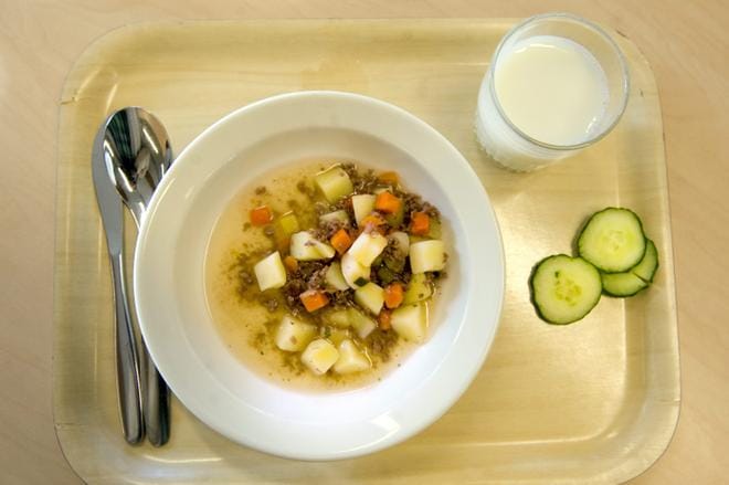 Oppilaiden vanhemmat osallistuvat ruokatalkoisiin Ylöjärvellä. Kuvituskuva. KUVA: Tomi Vuokola