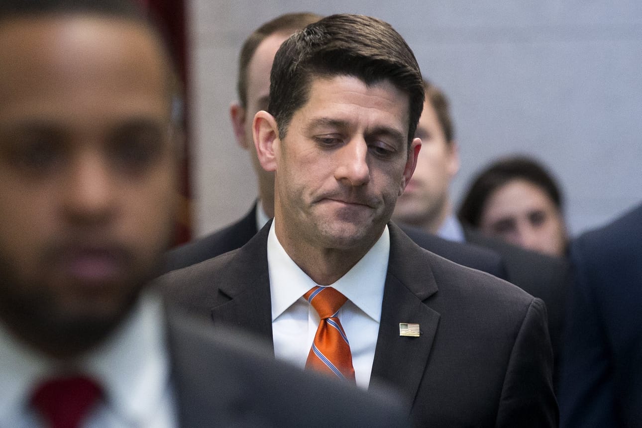 CNN:n mukaan edustajainhuoneen puhemies Paul Ryan ilmoitti puoluetovereilleen, etteivät republikaanit yritä enää uudistaa terveydenhuoltoa tällä istuntokaudella.