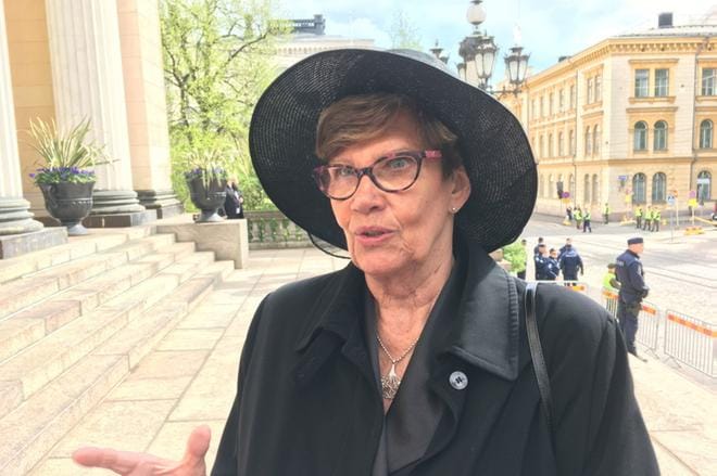 Kansanedustaja Sirkka-Liisa Anttila (kesk.) piti Helsingin tuomiokirkossa järjestettyä Koiviston siunaustilaisuutta juhlavana ja vaikuttavana.