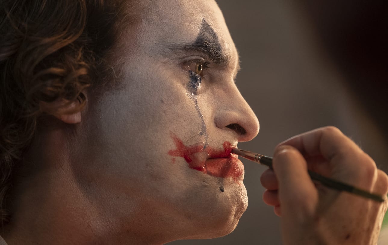 DC Comicsin luoman superroiston elämäntarinaan pureutuva Joker oli sekä rovaniemeläisten että koko Suomen katsotuin elokuva vuonna 2019. Elokuva on kahminut eniten ehdokkuuksia tämän kevään Oscar-gaalassa. Sen pääosassa näyttelee Joaquin Phoenix.