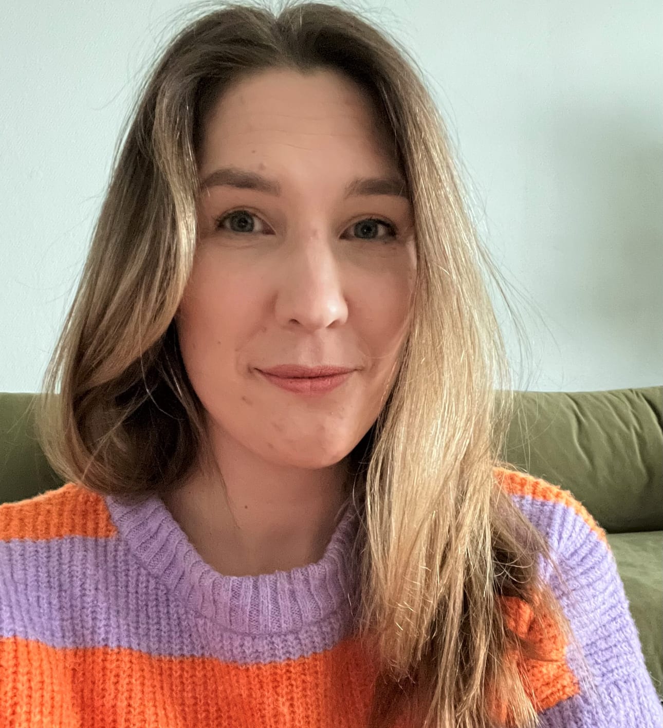 Riikka Sandbergin ottama kuva itsestään, kun hän teki videota kirjan kustantajalle.