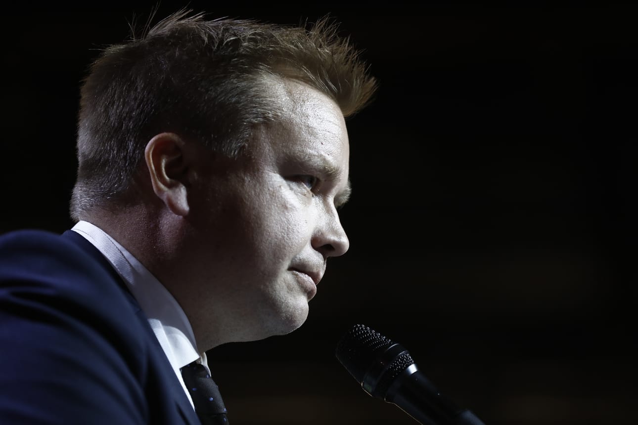 Antti Kaikkonen sanoi, että suomalainen voi kaatua, mutta myös nousta.