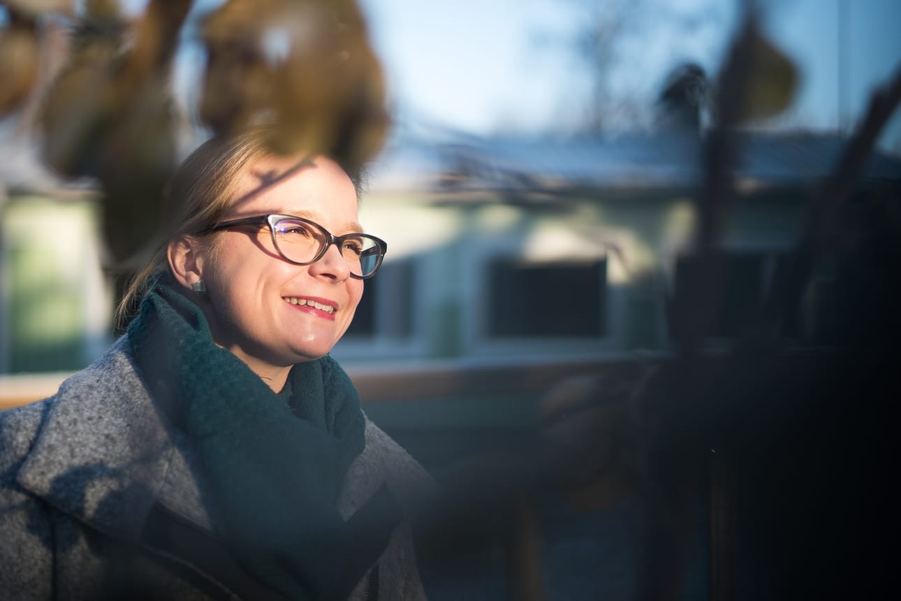Taivalkosken konepaja Telatek Oy:ssä vietettiin toimistorakennuksen harjannostajaisjuhlaa. Kun edellisvuosi päättyi irtisanomisuutisiin, päättyi vuosi rekrytointiuutisiin. Telatekille koulutetaan hitsareita. Tällä hetkellä Taivalkoskella valmistetaan muun muassa suurien ruoripotkurilaitteiden runkoja. Yhtiön palveluksessa on lähes sata henkilöä.KS 28.12.