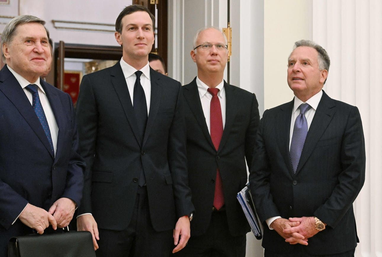 Yhdysvaltojen edustajat Steve Wikoff ja Jared Kushner sekä Venäjän Kremilin edustajat Yuri Ushakov ja Kirill Dimitriev kuvatyiin Moskovassa tiistaina.
