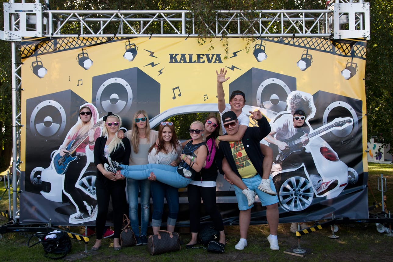 Voittajakuvassa ovat Selma Kontio, Sofia Perälä, Onni Kemilä, Sara Sankala, Matias Jutila, Konsta Hiltunen, Pekka Kela, Kristiina Koponen ja Hanna-Riikka Meki.