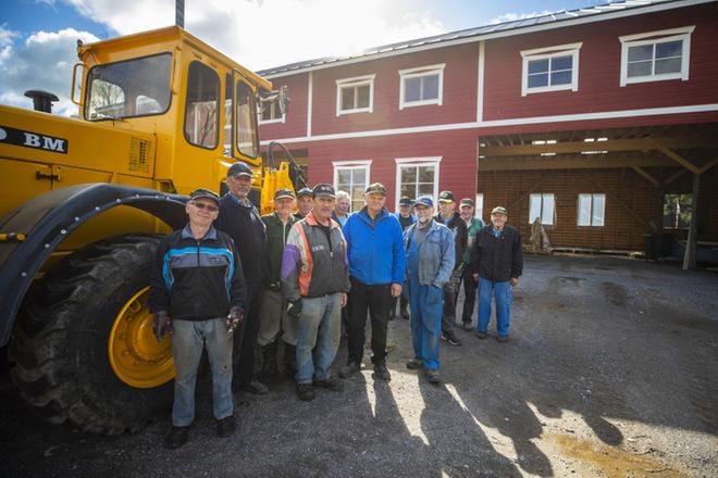 Kökkäporukka koolla. Kuvassa eturivissä: Martti Pollari, Erkki Ventä, Heikki Marttila, Markku Rintala. Takarivissä: Matti Rinta-Kohtamäki, Tapani Innanen, Martti Lehtonen, Erkki Hietanen, Erkki Ikola, Tarmo Rammo, Veikko Ikola, Toivo Salo. Kuvat: Miranda Kivekäs