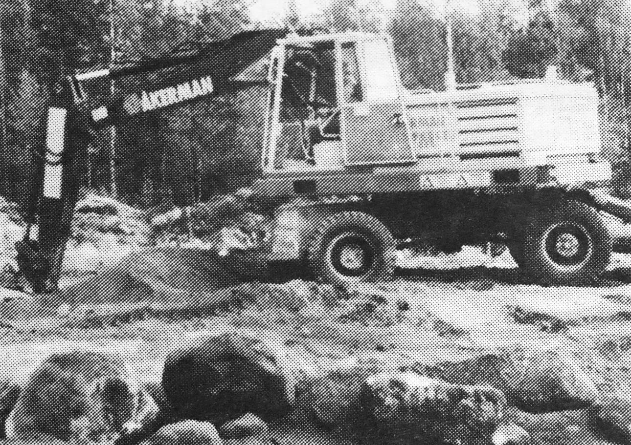 Kauhajoentien varteen rakennettavalla Jurvan moottoriradalla pohjatyöt ovat olleet käynnissä keväästä saakka. Alueelta on kaadettu puut, ja maastossa jatketaan raivausta. Radan kustannusarvio on 2,7 miljoonaa markkaa. Ensimmäiset kilpailut ajetaan mahdollisesti ensi suvena.