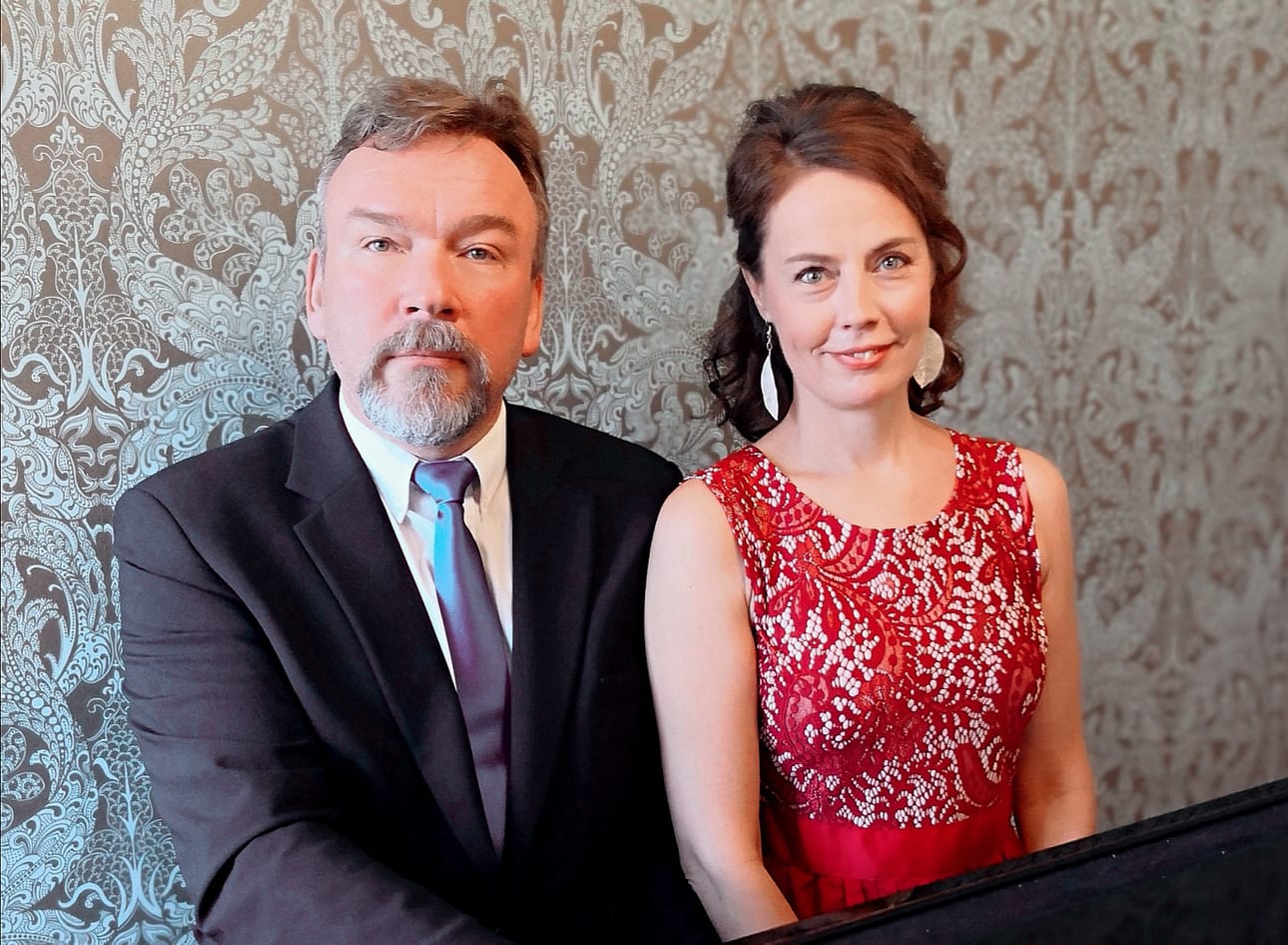 Mezzo-sopraano Maija Lauri konsertoi kuoronjohtaja ja pianisti Ahti Seppin säestämänä Karungin kirkossa 8.12.