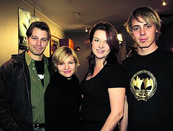 Näyttelijät Peter Franzen (Nick Nevada) (vas), Elina Hietala (Taina), Elina Knihtilä (Mervi) ja Jasper Pääkkönen (Matti) ovat mukana Matti-elokuvassa.