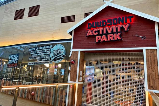 Kauppakeskus Isossa Omenassa sijaitseva Duudsonit Activity Park on tällä hetkellä suljettuna viranomaisten koronarajoitussuositusten takia. KUVA: LUKIJAN KUVA