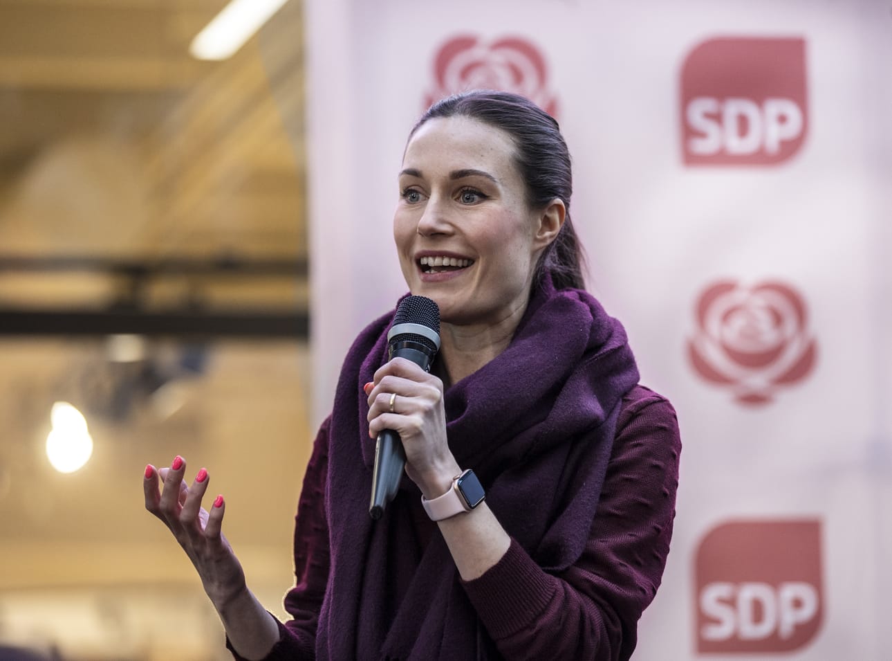 Pääministeri Sanna Marinin (sd.) mukaan turvallisuusneuvonantajan nimittämistä voidaan lykätä.