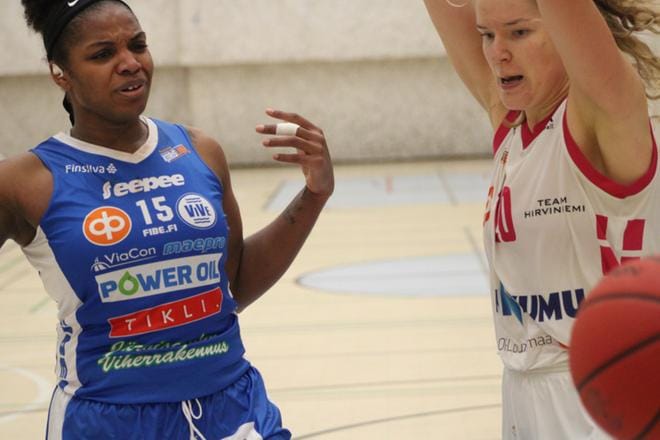 Kayla Gordonin ilme kertoo ottelun kulusta. Pallo ei totellut vetolaisia riittävällä tavalla. KUVA: TOMI OLLI