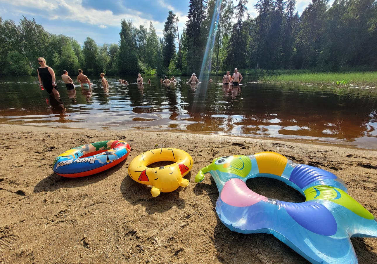 Säät lämpenevät viikonloppua kohti mentäessä. Torstai ja perjantai ovat ennusteiden mukaan viikon lämpimimmät päivät, jolloin myös helleraja luultavasti ylittyy. Arkistokuva.