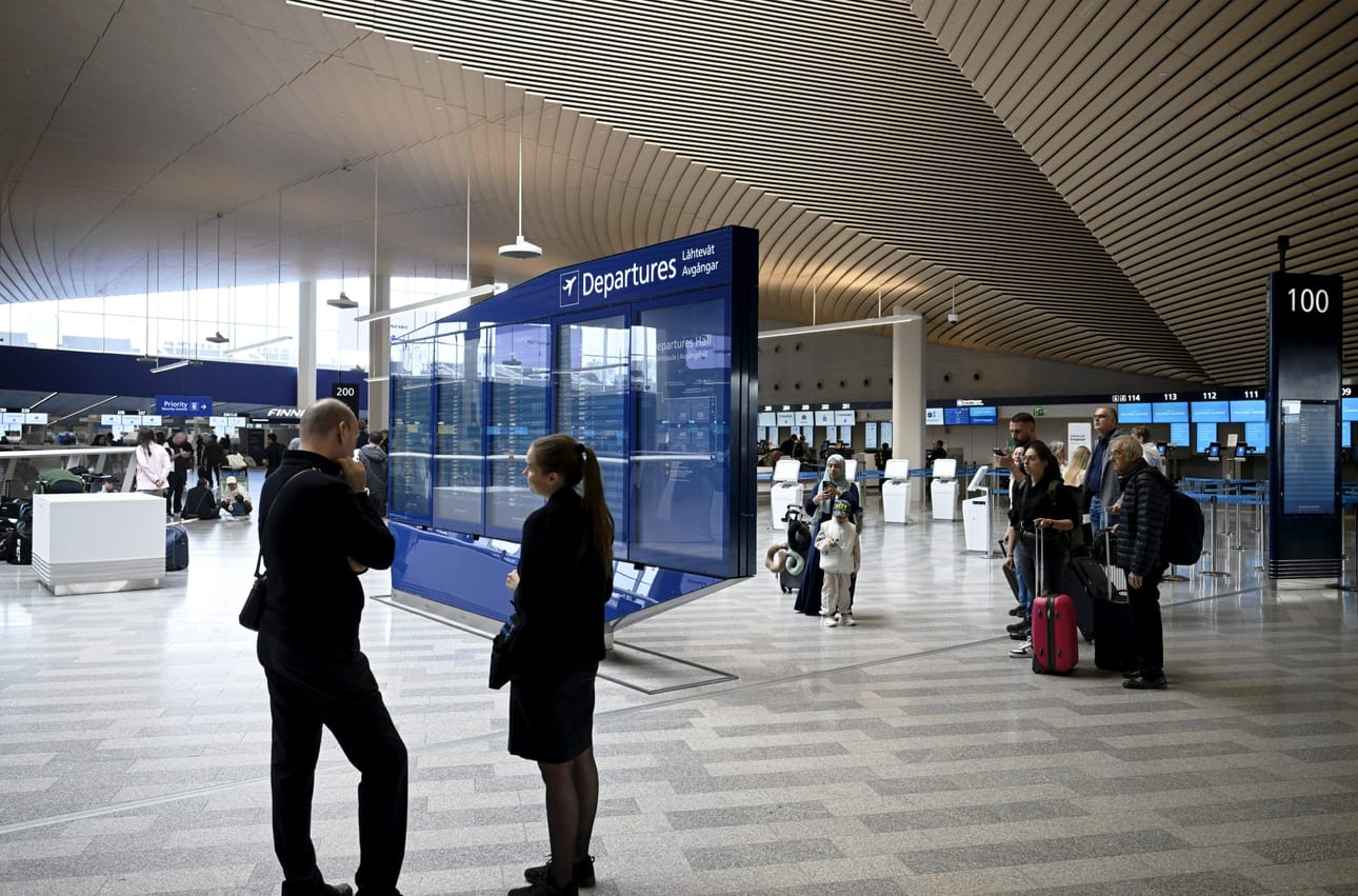 Ilmailualan Unionin IAU:n uudesta työehtosopimuksesta on neuvoteltu tammikuusta asti. Lentoyhtiö Finnair on perunut yhteensä satoja lentoja kevään ja kesän aikana lakkopäivien vuoksi. LEHTIKUVA / Antti Aimo-Koivisto