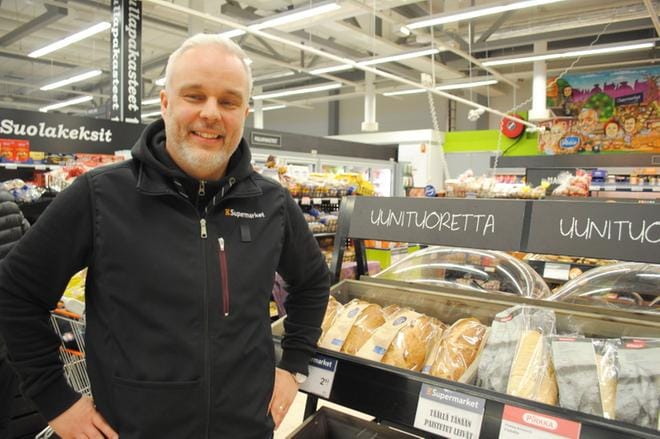 Kauppias Olli Pehkosen mukaan menestyminen vaatii kaupalta jatkuvaa uudistumista. KUVA:EEVA-LIISA KULJU