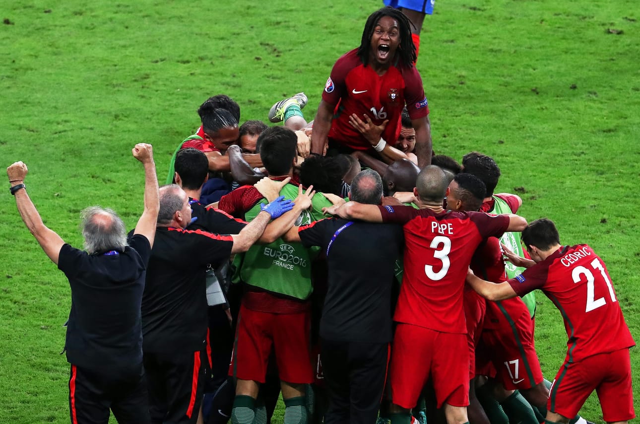 Portugali löi finaalissa kisaisäntä Ranskan 1-0 Ederin jatkoaikamaalilla.