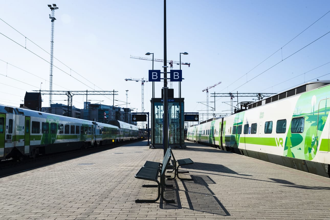 Junat ovat myöhässä henkilövahingon vuoksi. Kuvituskuva.