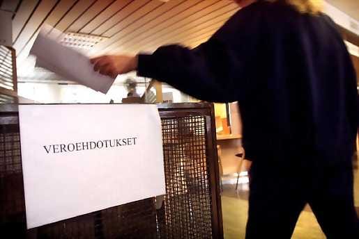 Korjattu veroehdotus pitää jättää verotoimistoon tai palautuskuoressa postiin viimeistään 21. kesäkuuta.
