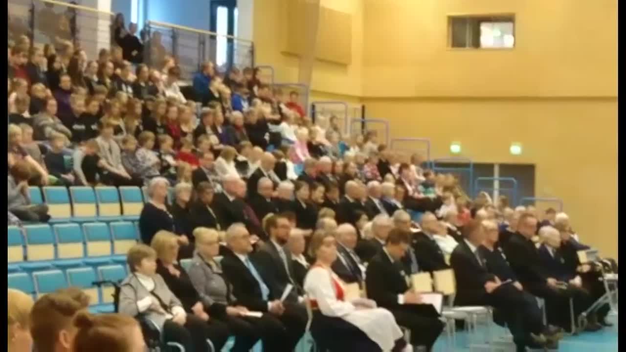 Koululaiset vahvasti mukana veteraanijuhlassa