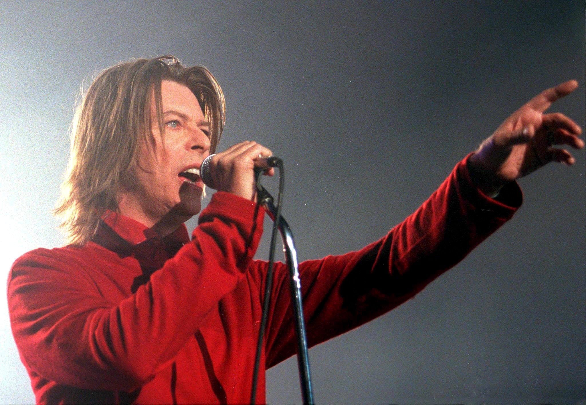 David Bowie on kuollut – laulaja taisteli puolitoista vuotta syöpää vastaan