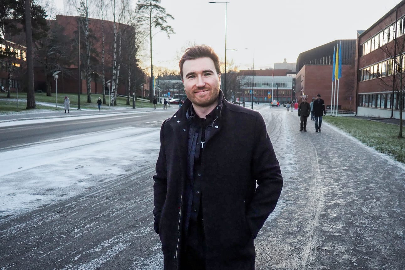 Espoon Dipolin alueella työskentelevä yrittäjä Zachary Burda kaipaa tähän aikaan vuodesta lunta, hiihtämistä ja Sallan hyvin hoidettuja latuja.