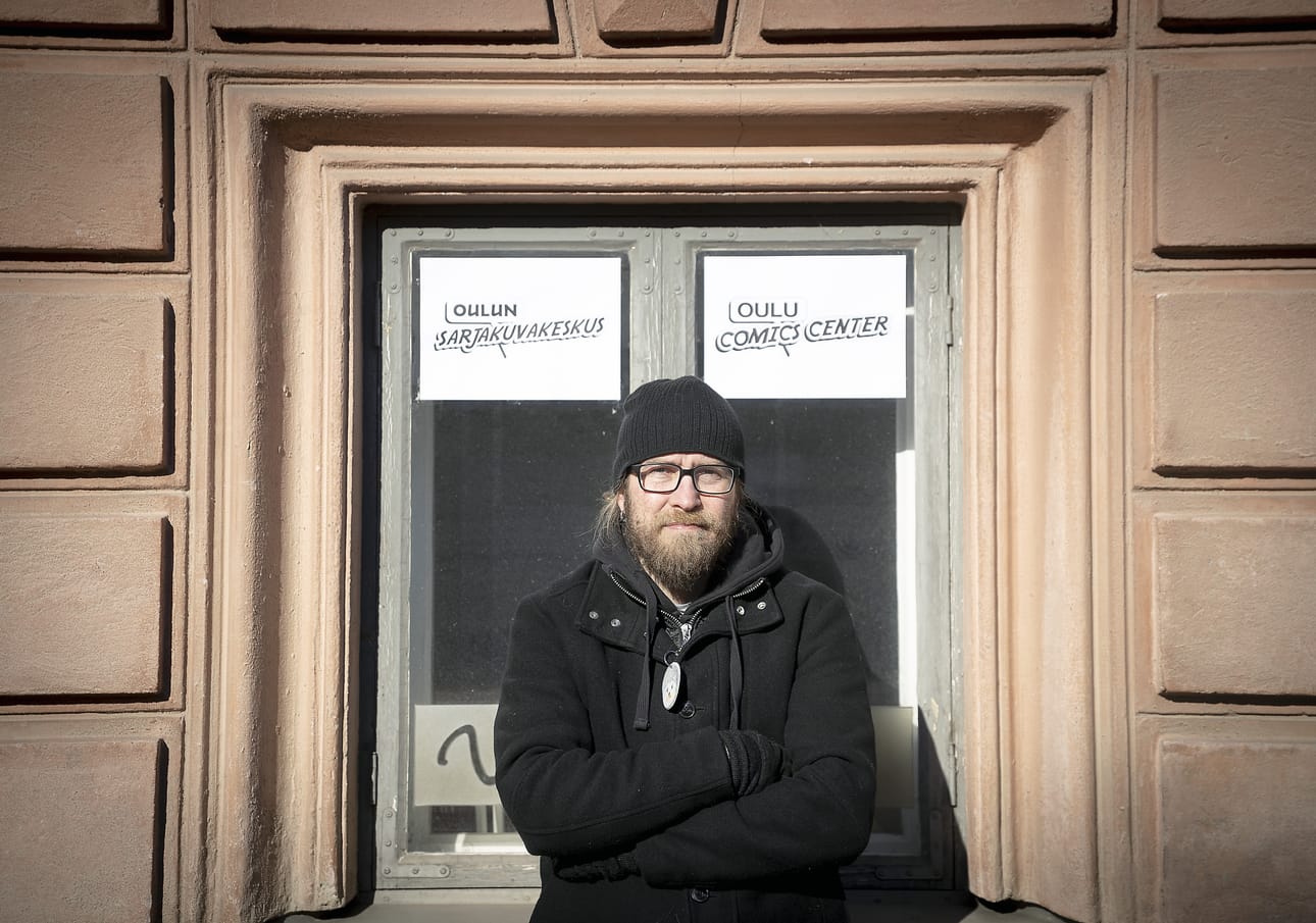 Viraalisarjakuvafestivaali on taiteilijalähtöinen, valtakunnallinen sosiaalisen median sarjakuvatapahtuma. –¿Ohjelma koostuu taiteilijoiden toteuttamasta sisällöstä, Oulun Sarjakuvakeskuksen toiminnanjohtaja Harri Filppa kertoo.