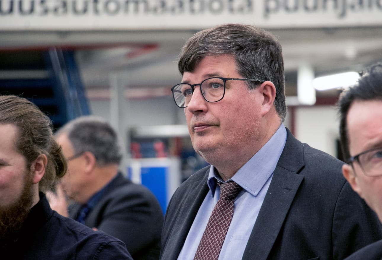 Työministeri Arto Satosen mielestä Kaskinen on osa Pohjanmaan työllisyysaluetta, ei Suupohjaa.