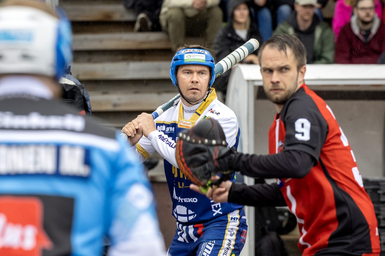 JoMa:n lukkari Ville Väliaho otti pistevoiton Sami Haapakoskesta ja kumppaneista.