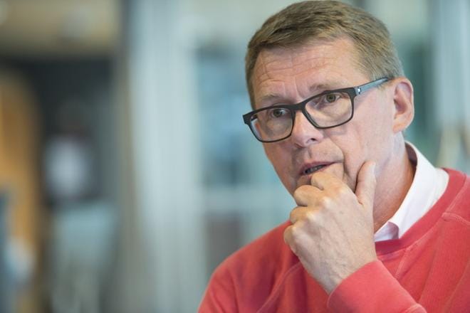 Ulkoasiainvaliokunnan puheenjohtajan Matti Vanhasen (kesk.) mukaan johtavien poliitikkojen ei pidä puuttua itsenäisen median toimintatapoihin. Kuva: Pekka Lassila