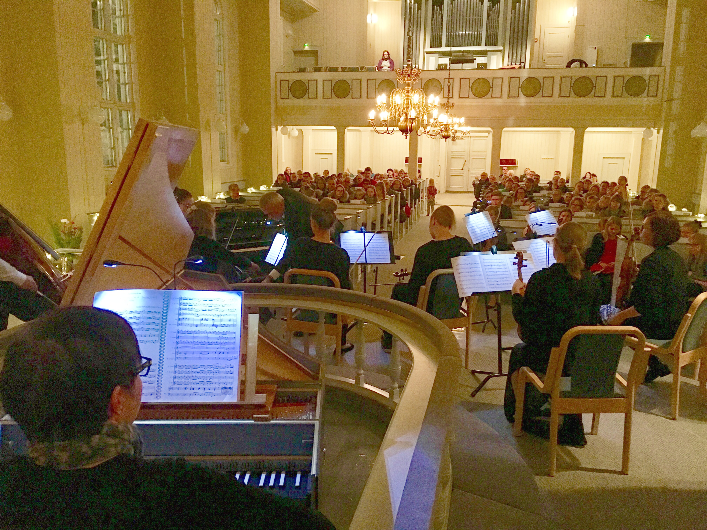 Musiikkiopiston Taivalkosken jouluinen kirkkokonsertti oli menestys.