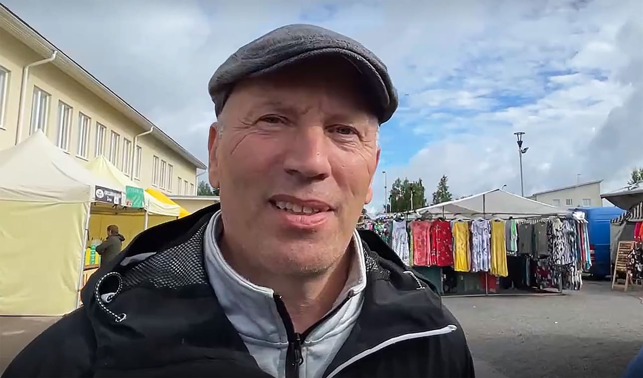 Tapio Hussa on toiminut useiden vuosien ajan Oulaisten markkinaisäntänä.