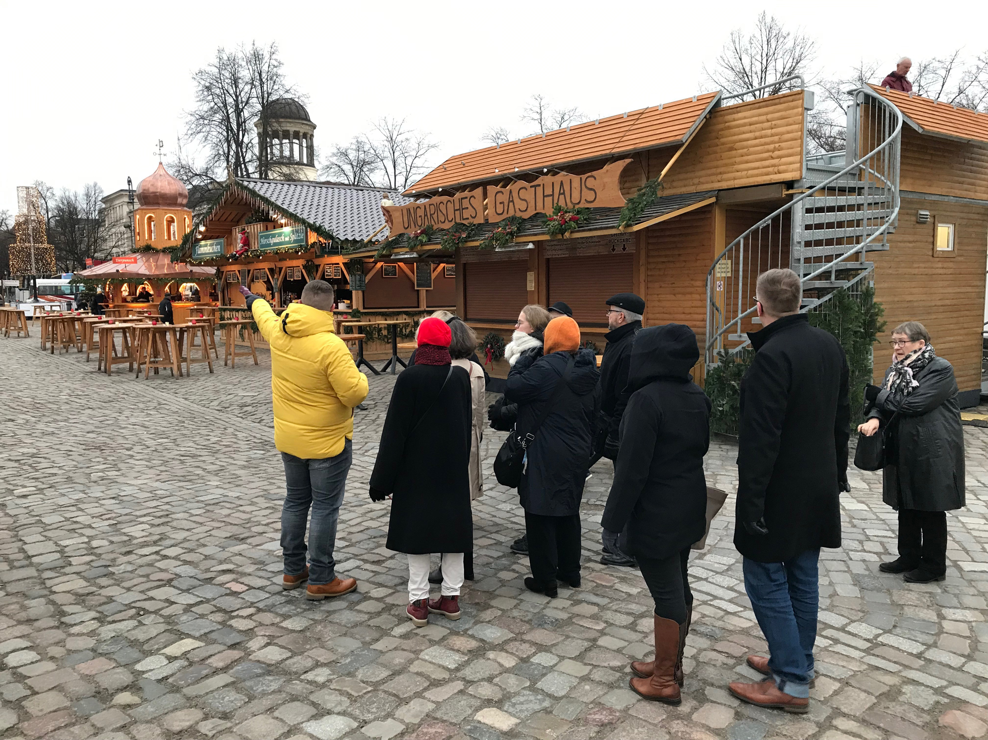 Charlottenbergin joulutoriin matkalaiset tutustuivat yhdessä.