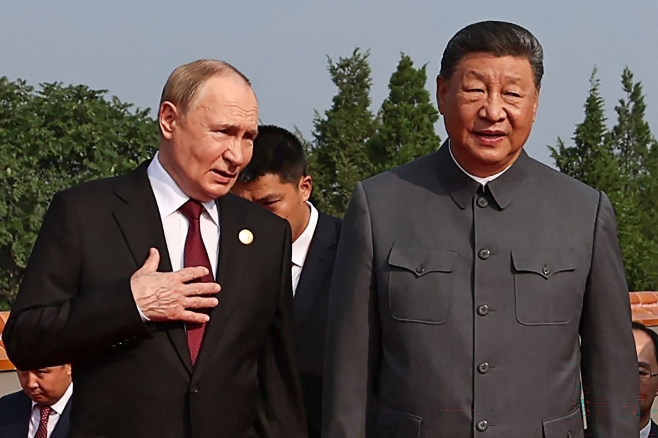 Venäjän presidentti Vladimir Putin tapasi Kiinan presidentin Xi Jinpingin syyskuussa 2025. Tulevalla viikolla Putin matkustaa Jinpingin vieraaksi vain päiviä Yhdysvaltain presidentti Donald Trumpin vierailun jälkeen.