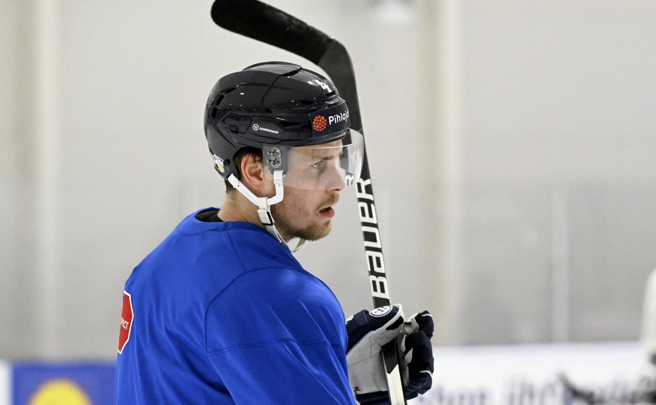 Zürich Lionsissa pelaa myös Suomen maajoukkueessa kiekkoillut Mikko Lehtonen. LEHTIKUVA/Vesa Moilanen