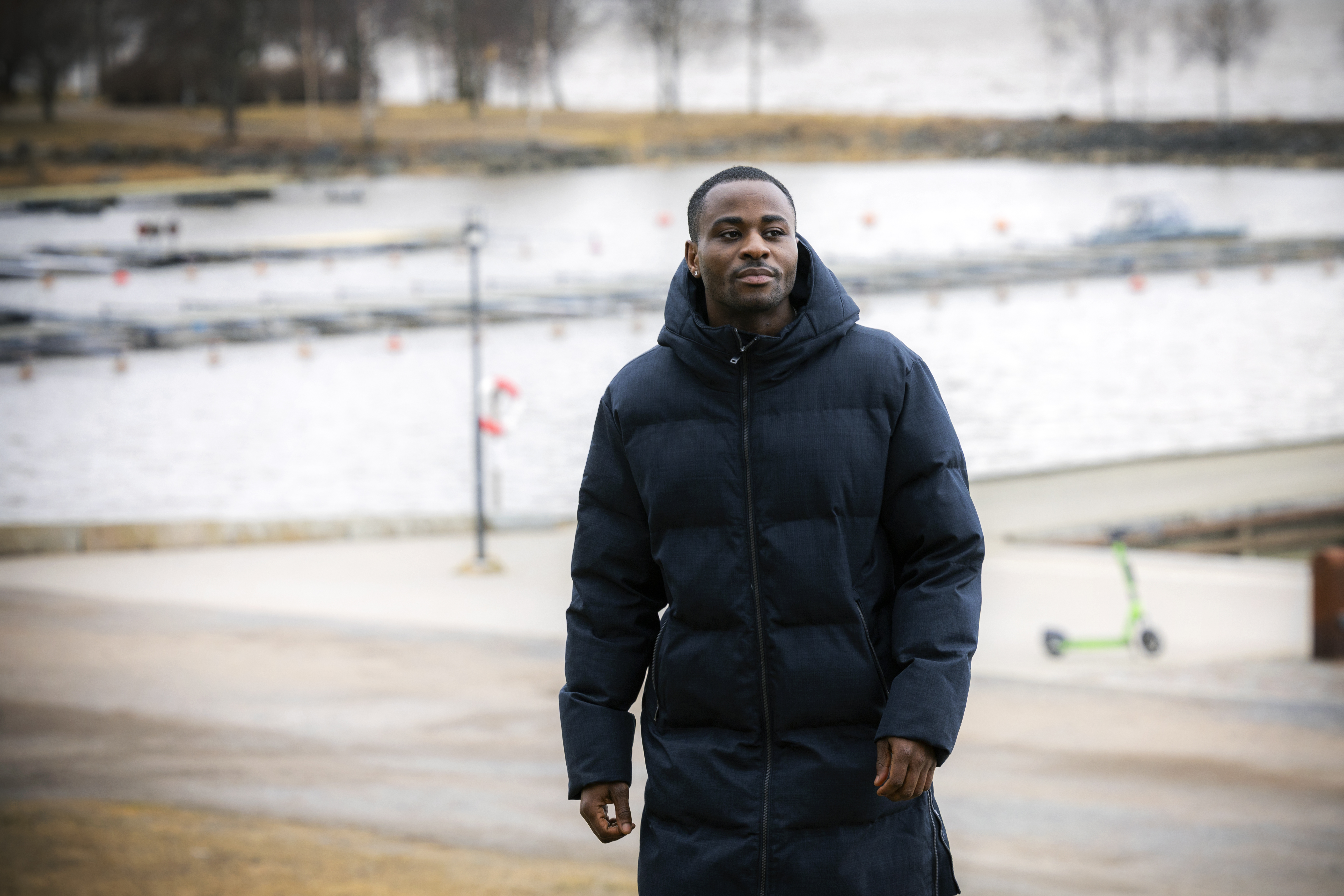 Yllättävä haaveri käänsi lupaavan urheilijan elämän päälaelleen – Nyt hän etsii rakkautta televisiosta
 