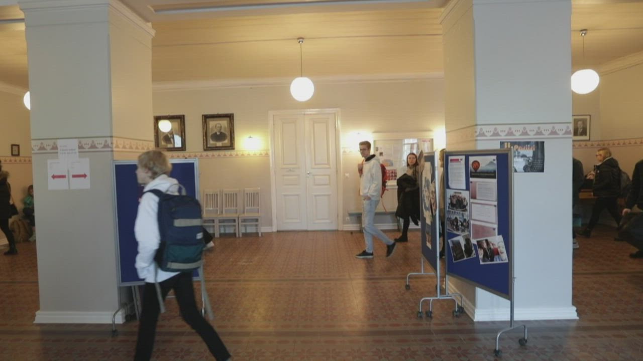 Oulun lyseon opiskelijat perustelevat valintojaan: Sijainti ja maine ratkaisivat
