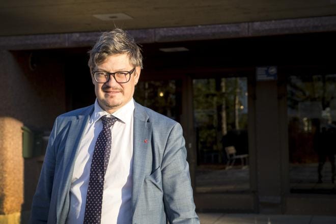 Mustasaaren kunnanjohtaja Rurik Ahlberg esitti kunnanhallitukselle kuntaliitoksen ajankohdaksi vuotta 2021. KUVA: PAULA KASKIMAA