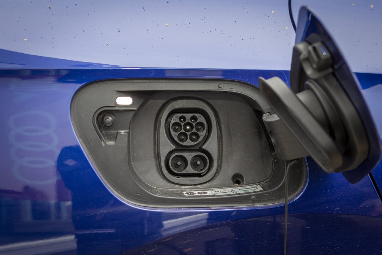 Sähköautojen yleistyminen näkyy jo bensan ja dieselin myynnissä