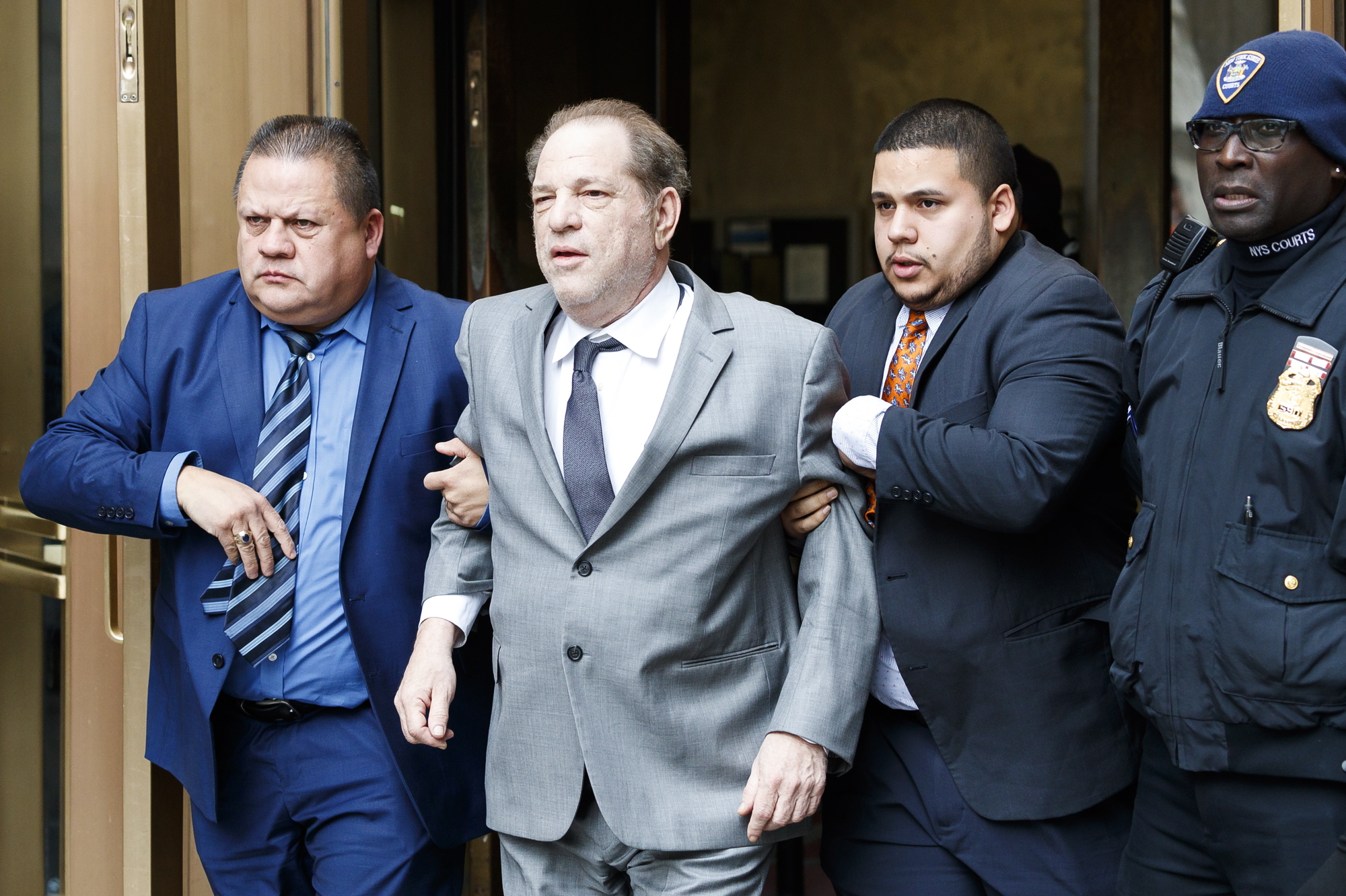 Hollywood-moguli Harvey Weinstein alustavaan sopuun häntä seksuaalisesta ahdistelusta syyttäneiden kanssa