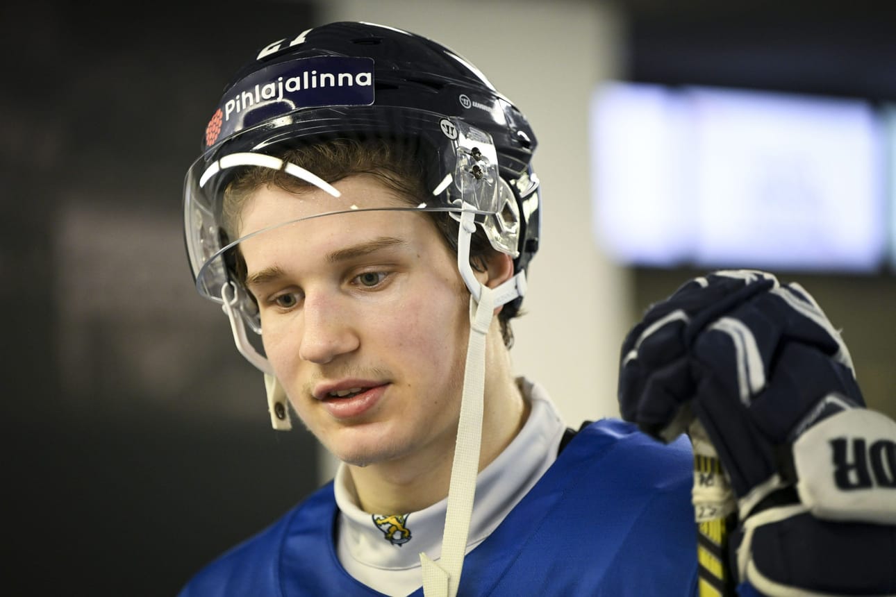 Oliver Kapanen syötti kaksi Montrealin maalia. LEHTIKUVA / Emmi Korhonen
