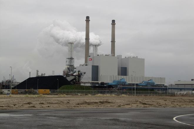 Uniperin Maasvlakten kivihiilivoimala Alankomaissa. Kuva: M.M.Minderhoud / Wikimedia Commons