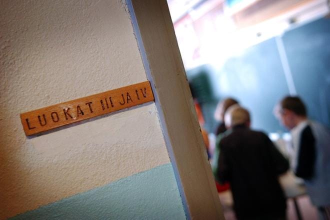 Yläkouluikäiset eri puolilla Suomea ovat huolissaan tulevaisuuden työmarkkinoista ja pärjäämisestään.